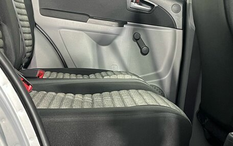Suzuki SX4 II рестайлинг, 2010 год, 740 000 рублей, 17 фотография