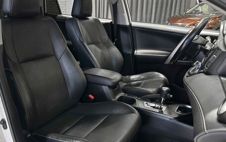 Toyota RAV4, 2016 год, 2 530 000 рублей, 14 фотография