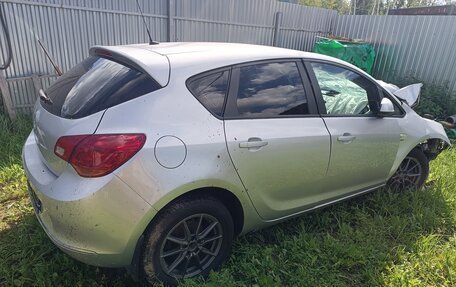 Opel Astra J, 2013 год, 150 000 рублей, 4 фотография