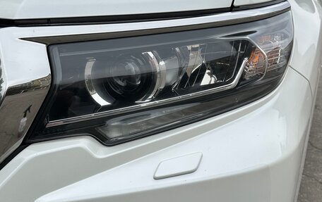 Toyota Land Cruiser Prado 150 рестайлинг 2, 2018 год, 5 100 000 рублей, 14 фотография
