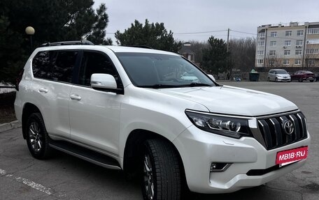 Toyota Land Cruiser Prado 150 рестайлинг 2, 2018 год, 5 100 000 рублей, 5 фотография