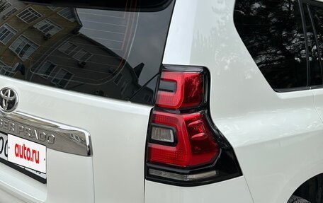 Toyota Land Cruiser Prado 150 рестайлинг 2, 2018 год, 5 100 000 рублей, 21 фотография
