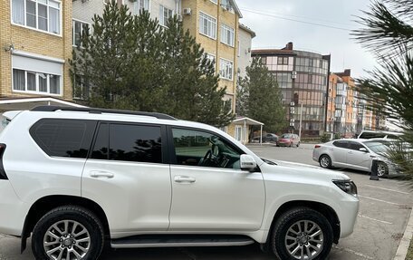 Toyota Land Cruiser Prado 150 рестайлинг 2, 2018 год, 5 100 000 рублей, 23 фотография