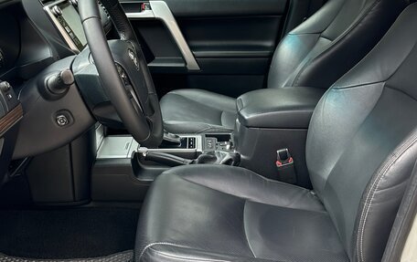 Toyota Land Cruiser Prado 150 рестайлинг 2, 2018 год, 5 100 000 рублей, 31 фотография