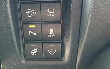 Toyota Land Cruiser Prado 150 рестайлинг 2, 2018 год, 5 100 000 рублей, 35 фотография