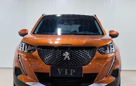 Peugeot 2008 II, 2022 год, 1 190 000 рублей, 2 фотография