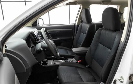 Mitsubishi Outlander III рестайлинг 3, 2013 год, 1 460 000 рублей, 7 фотография