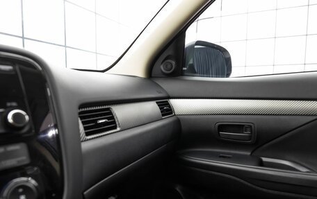 Mitsubishi Outlander III рестайлинг 3, 2013 год, 1 460 000 рублей, 16 фотография