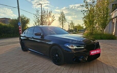 BMW 5 серия, 2017 год, 3 050 000 рублей, 13 фотография