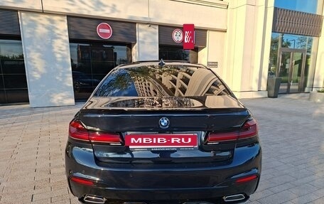 BMW 5 серия, 2017 год, 3 050 000 рублей, 16 фотография