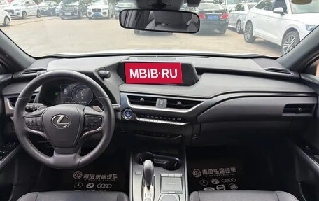 Lexus UX I, 2023 год, 2 524 000 рублей, 7 фотография