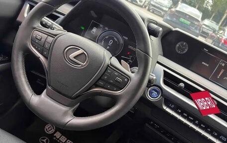 Lexus UX I, 2023 год, 2 524 000 рублей, 10 фотография