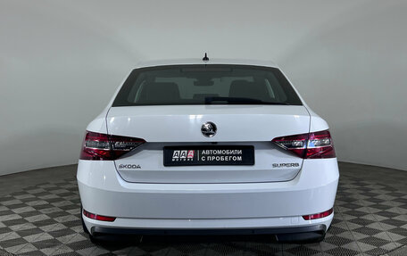 Skoda Superb III рестайлинг, 2017 год, 2 350 000 рублей, 7 фотография