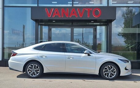 Hyundai Sonata VIII, 2021 год, 2 850 000 рублей, 3 фотография