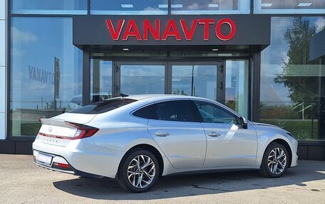 Hyundai Sonata VIII, 2021 год, 2 850 000 рублей, 4 фотография