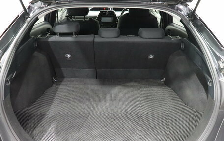 Toyota Prius IV XW50, 2017 год, 1 500 000 рублей, 10 фотография