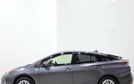 Toyota Prius IV XW50, 2017 год, 1 500 000 рублей, 8 фотография