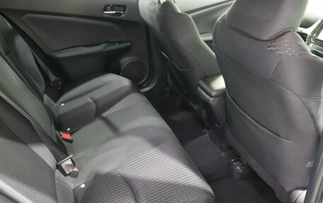 Toyota Prius IV XW50, 2017 год, 1 500 000 рублей, 18 фотография