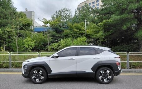 Hyundai Kona, 2024 год, 2 880 000 рублей, 3 фотография