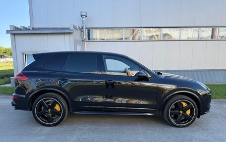 Porsche Cayenne III, 2015 год, 5 600 000 рублей, 2 фотография