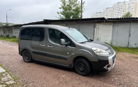 Peugeot Partner II рестайлинг 2, 2011 год, 550 000 рублей, 4 фотография