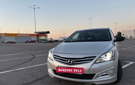 Hyundai Solaris II рестайлинг, 2014 год, 900 000 рублей, 9 фотография