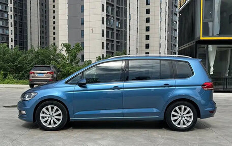 Volkswagen Touran III, 2021 год, 1 649 020 рублей, 4 фотография