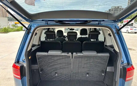 Volkswagen Touran III, 2021 год, 1 649 020 рублей, 9 фотография