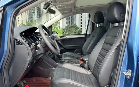 Volkswagen Touran III, 2021 год, 1 649 020 рублей, 16 фотография
