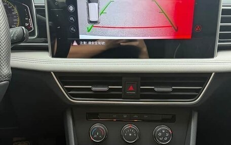 Volkswagen Tiguan II, 2022 год, 2 900 030 рублей, 12 фотография