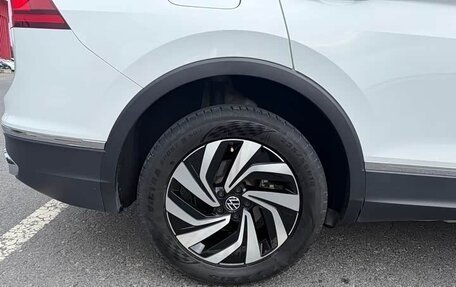 Volkswagen Tiguan II, 2022 год, 2 900 030 рублей, 16 фотография