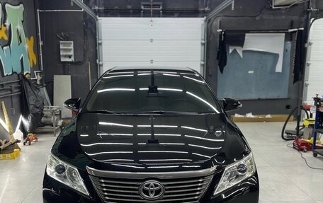 Toyota Camry, 2012 год, 1 800 000 рублей, 2 фотография