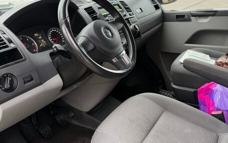 Volkswagen Caravelle T5, 2012 год, 2 477 000 рублей, 7 фотография