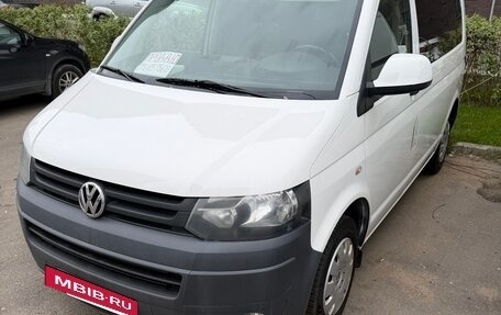 Volkswagen Caravelle T5, 2012 год, 2 477 000 рублей, 17 фотография