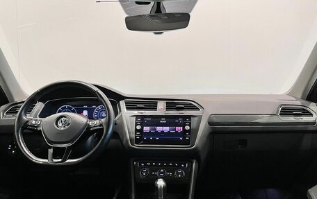 Volkswagen Tiguan II, 2018 год, 2 849 000 рублей, 11 фотография