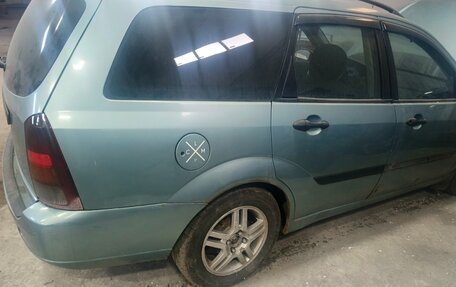 Ford Focus IV, 2001 год, 135 000 рублей, 2 фотография