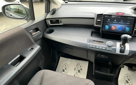 Honda Freed I, 2013 год, 1 099 999 рублей, 14 фотография
