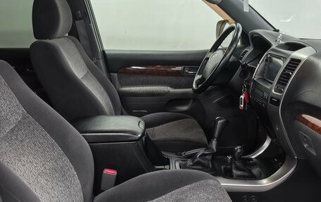 Toyota Land Cruiser Prado 120 рестайлинг, 2006 год, 1 790 000 рублей, 23 фотография
