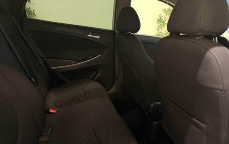 Hyundai Solaris II рестайлинг, 2016 год, 990 000 рублей, 10 фотография