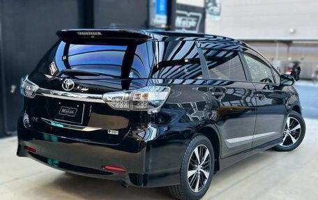 Toyota Wish II, 2017 год, 1 250 000 рублей, 5 фотография