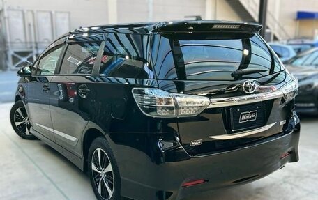 Toyota Wish II, 2017 год, 1 250 000 рублей, 8 фотография
