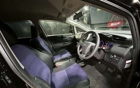Toyota Wish II, 2017 год, 1 250 000 рублей, 14 фотография