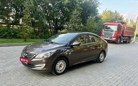 Hyundai Solaris II рестайлинг, 2015 год, 918 000 рублей, 1 фотография
