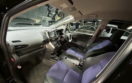 Toyota Wish II, 2017 год, 1 250 000 рублей, 35 фотография