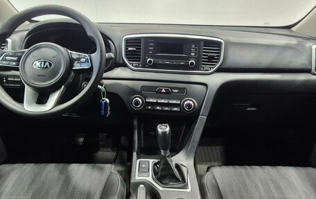 KIA Sportage IV рестайлинг, 2019 год, 1 790 000 рублей, 10 фотография