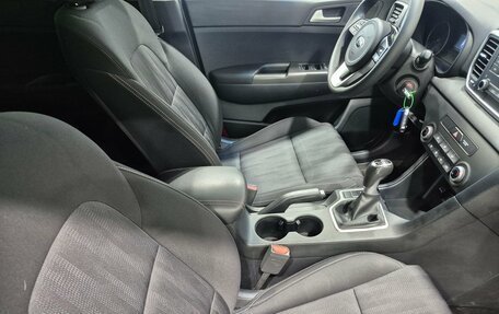 KIA Sportage IV рестайлинг, 2019 год, 1 790 000 рублей, 17 фотография