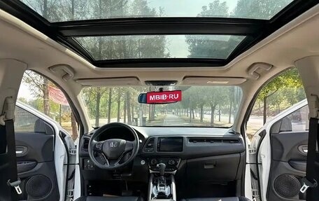 Honda Vezel, 2022 год, 1 600 000 рублей, 9 фотография