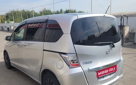 Honda Freed I, 2012 год, 1 100 000 рублей, 3 фотография