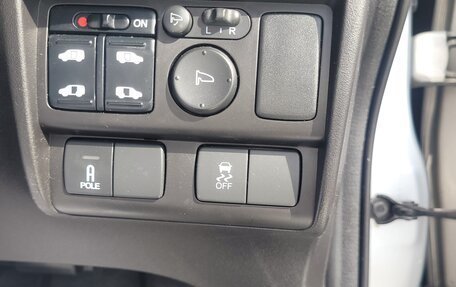 Honda Freed I, 2012 год, 1 100 000 рублей, 8 фотография