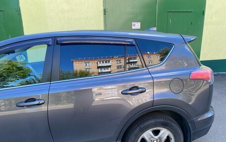 Toyota RAV4, 2016 год, 1 850 000 рублей, 4 фотография